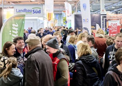 Volle Gänge auf der RegioAgrar Bayern