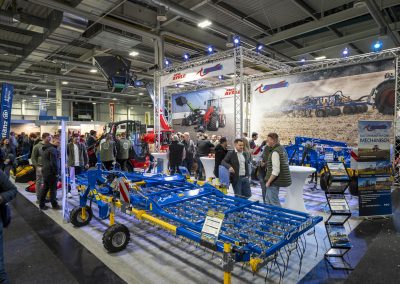 Stand von Hans Ayerle mit Landtechnik